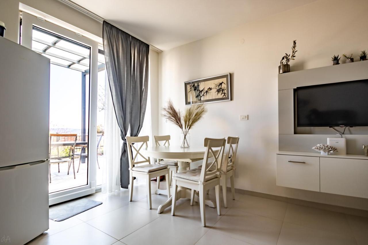 Boutique La Perla Jacuzzi Daire Murter Dış mekan fotoğraf