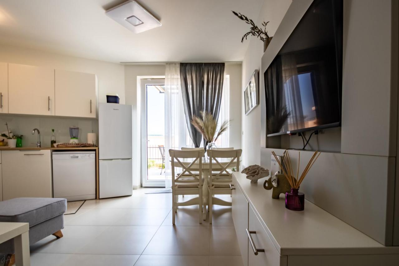 Boutique La Perla Jacuzzi Daire Murter Dış mekan fotoğraf